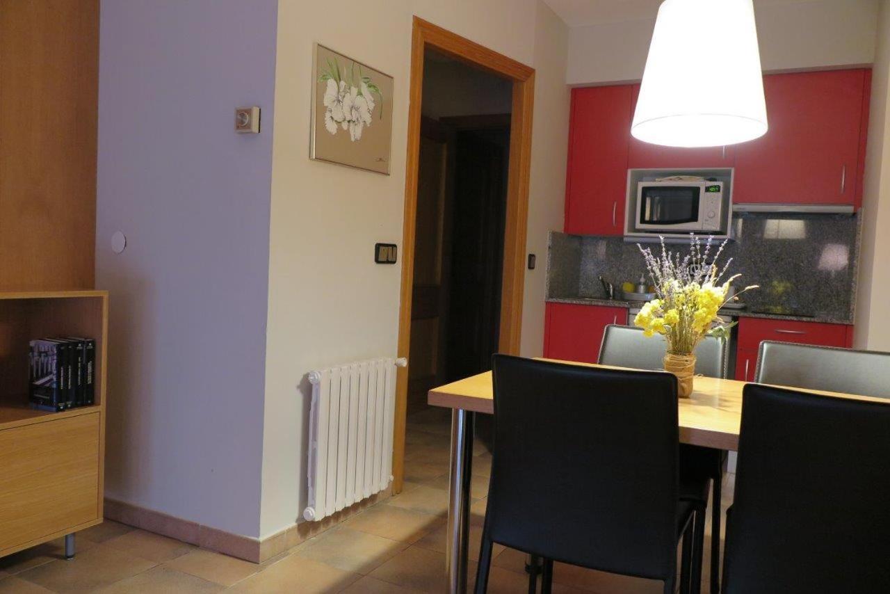 Aparthotel El Serch Andorra la Vella Luaran gambar