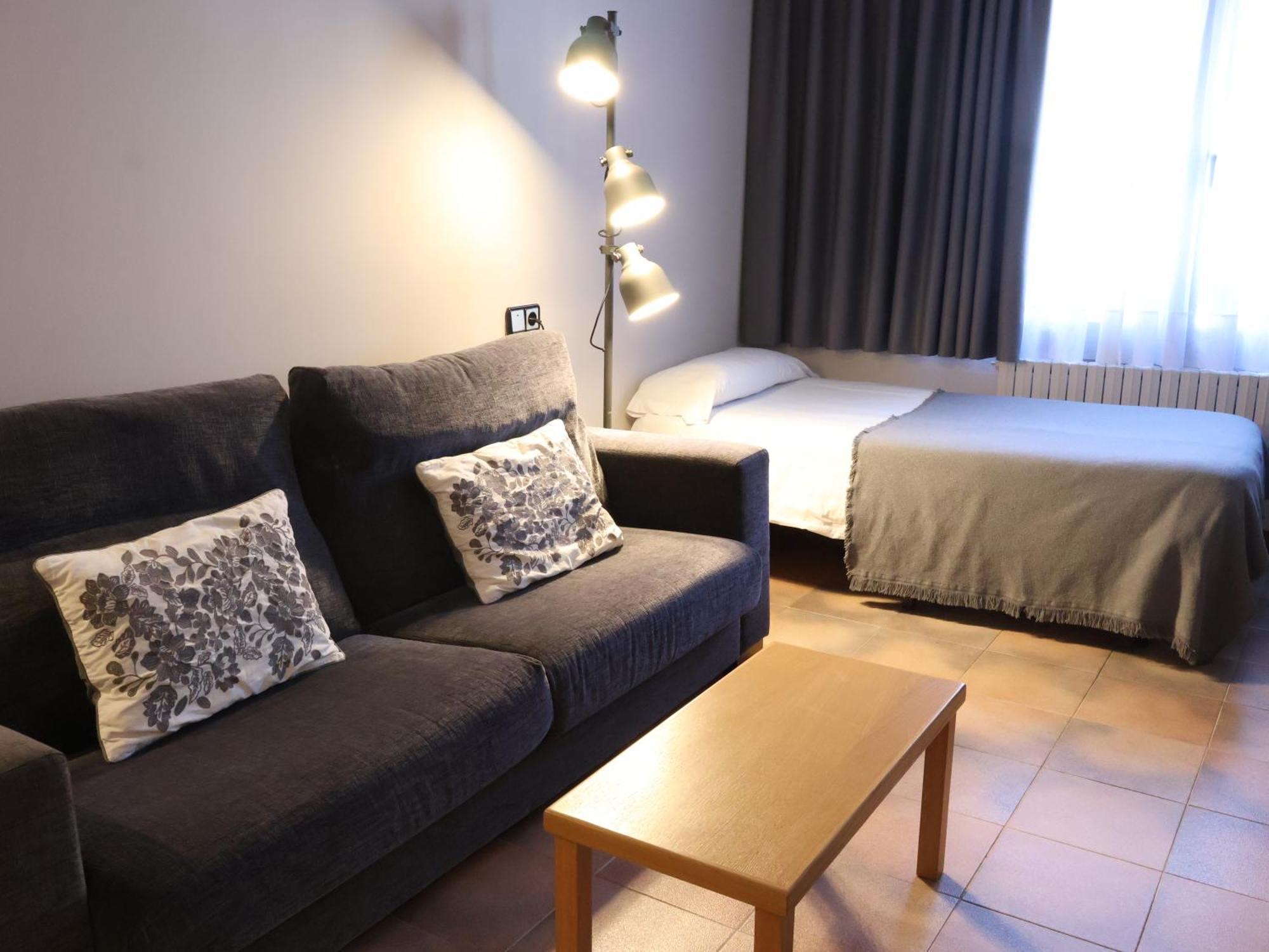 Aparthotel El Serch Andorra la Vella Luaran gambar