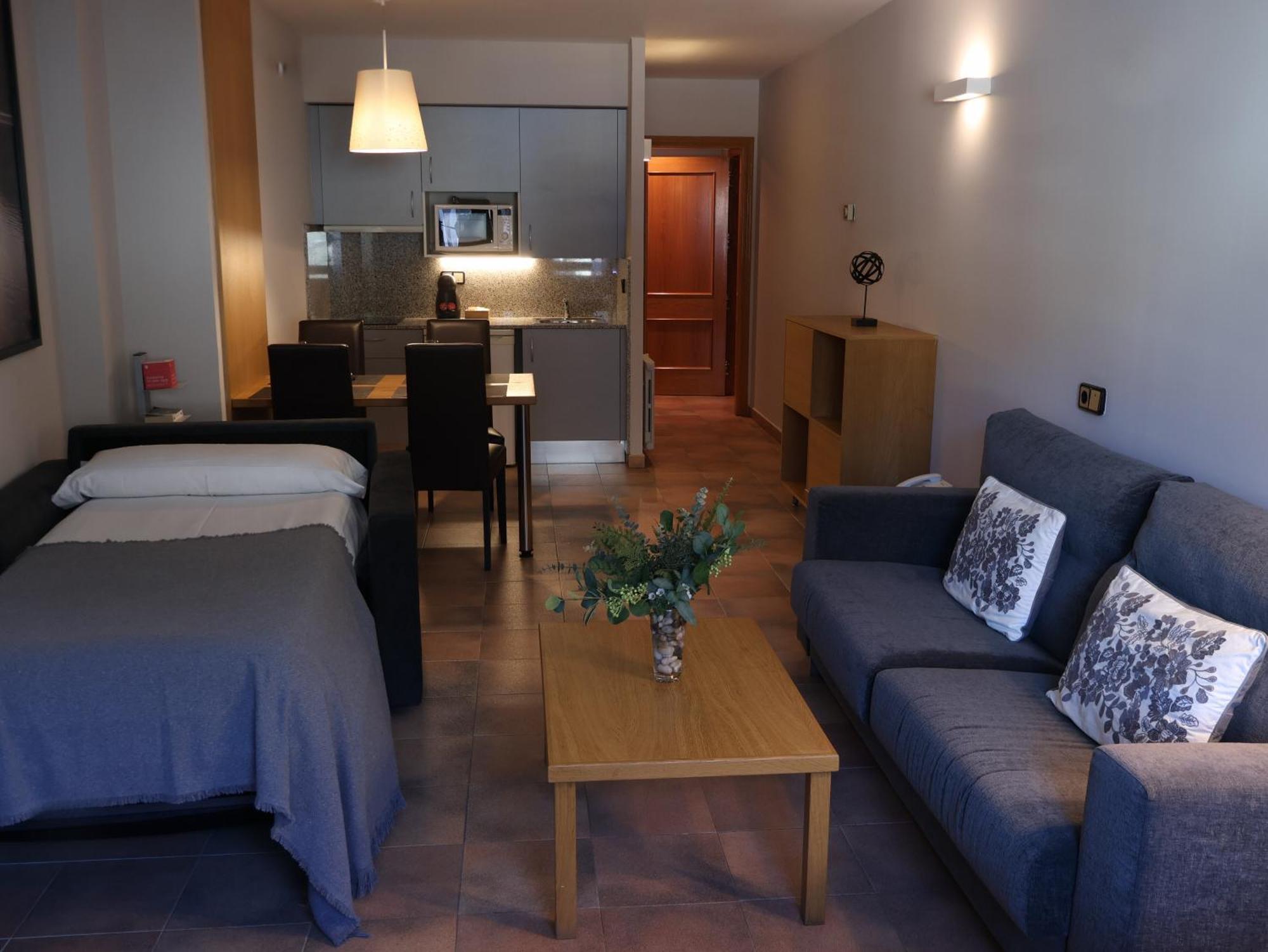 Aparthotel El Serch Andorra la Vella Luaran gambar