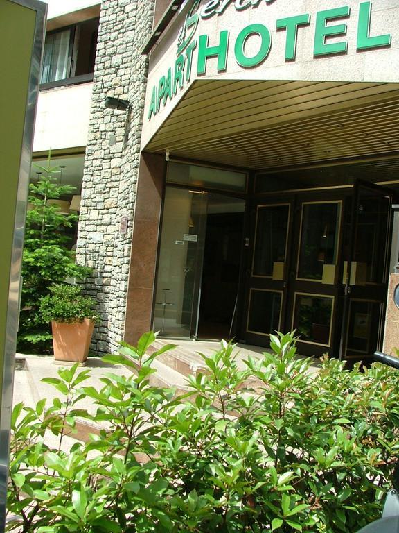 Aparthotel El Serch Andorra la Vella Luaran gambar